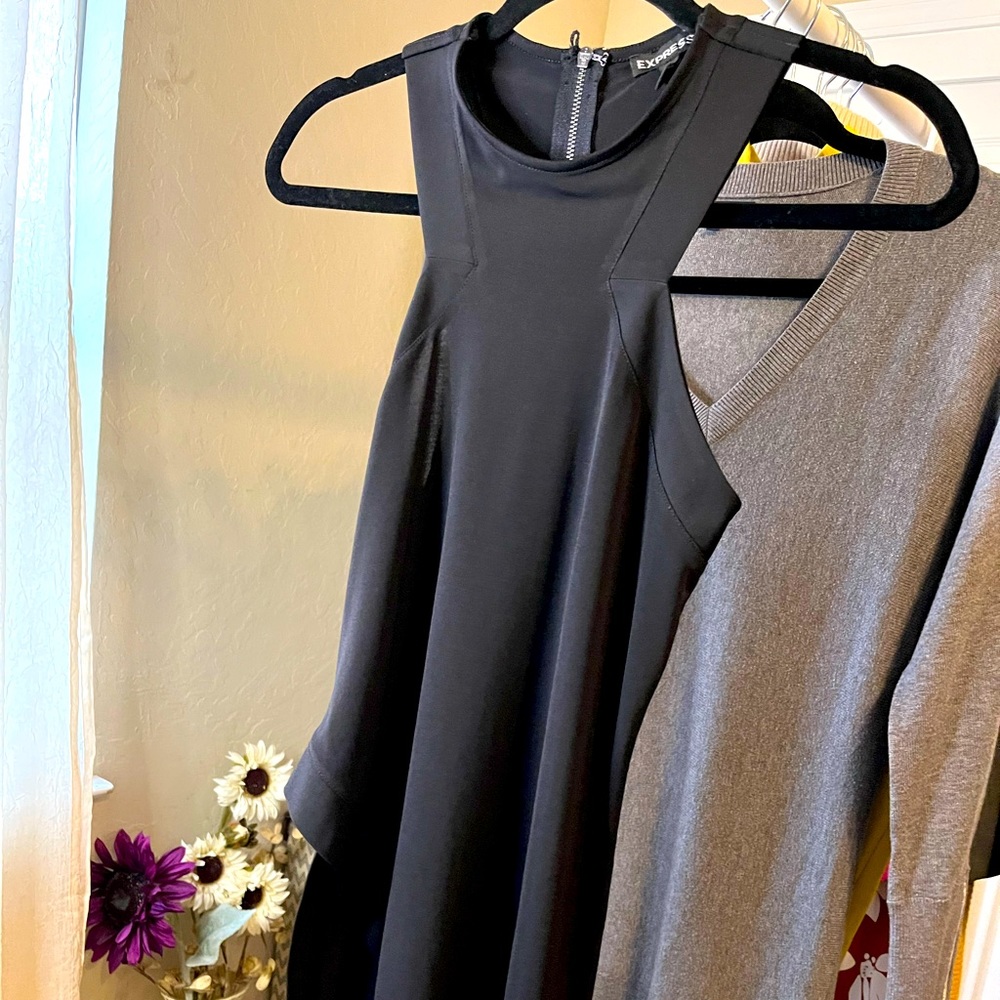 Express sleeveless shirt